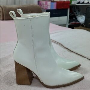 Forever 21 White Pointed Toe Block Heel Ankle Boots